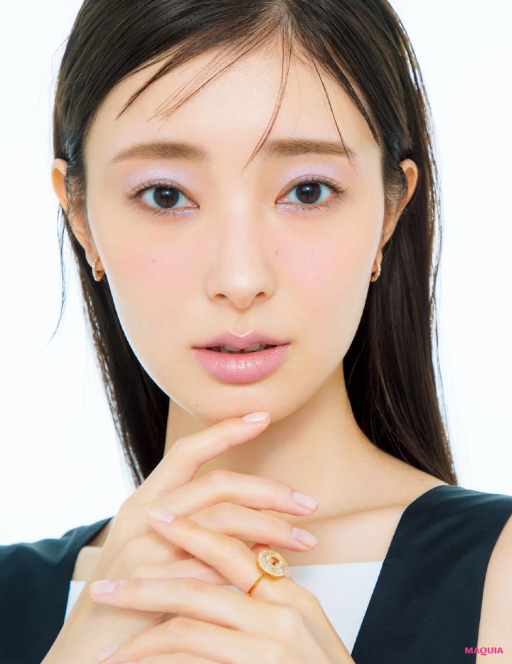 林 由香里さんの春色アイレシピ。KANEBOのアイシーカラーで透明感あふれる印象に_3