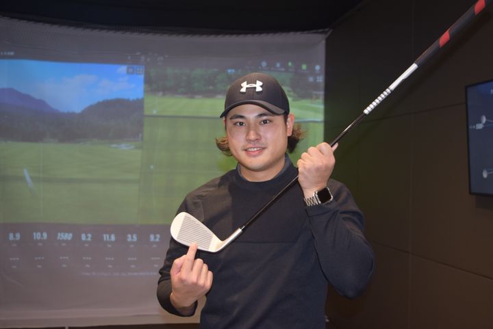 「サングラスをかけて振る」だけ！スウェーが簡単に治る練習道具とは？