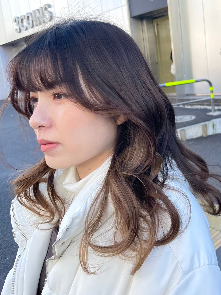 【レングス別】触覚ヘアをつくるおすすめの巻き方はズバリ「外巻き」