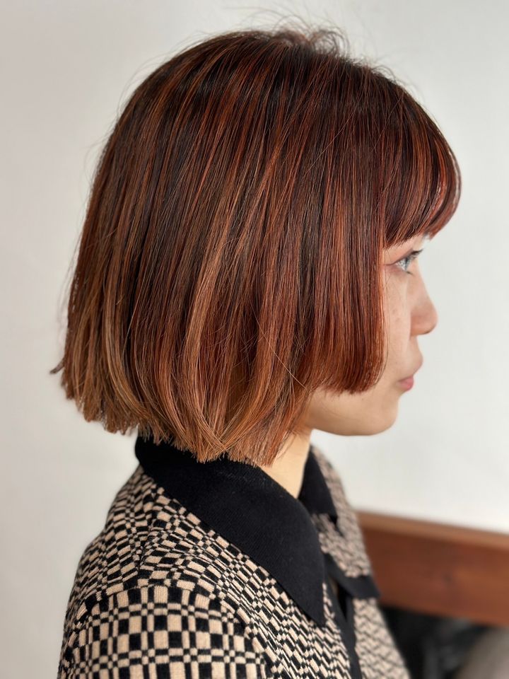 色味を重視した黒髪ボブ×たっぷりハイライト