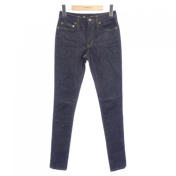 サンローランのローライズジーンズ