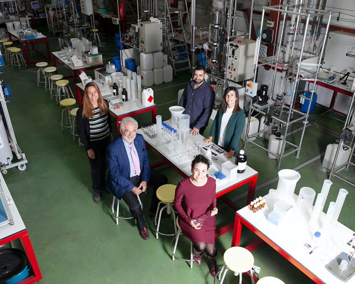 マドリッド自治大学のサイエンス学部の教授ら