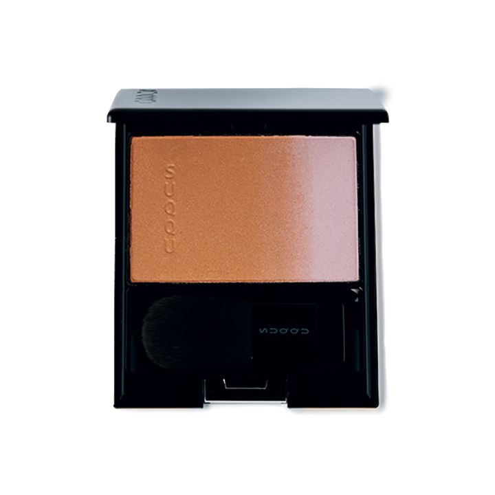 メガネに合うメイクがしたい！プロのヘアメイクさん直伝目元が超キュートな最旬メイク