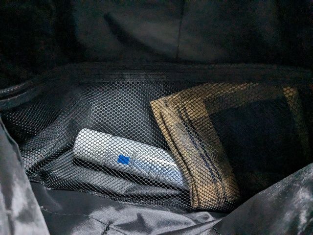 大型メッシュポケット