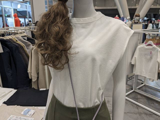 SOLOTEX®️使用シーンレスTノースリを着用したマネキン