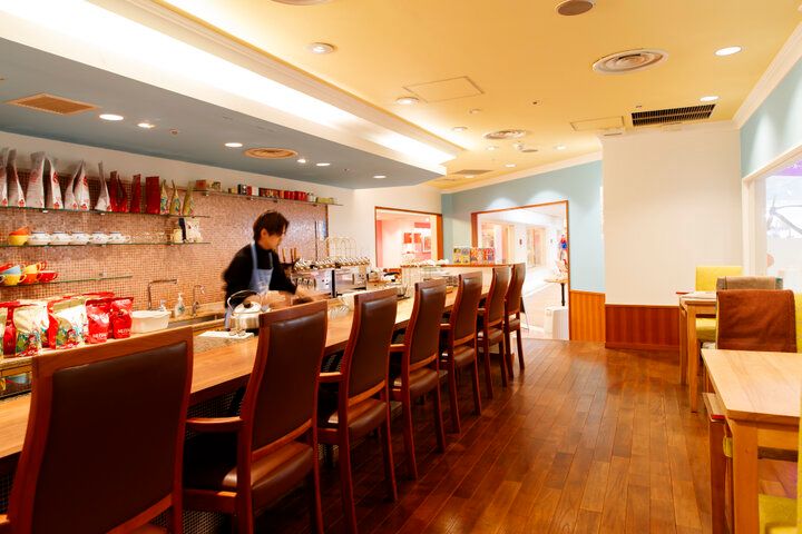 130種以上の紅茶を“ティーフリー”で。梅田のティーサロン「ムレスナティー 大阪」で心ゆくまで紅茶を楽しむ