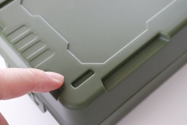 セリアのNO.1890 ビッグコンテナ MGX カーキのデザイン