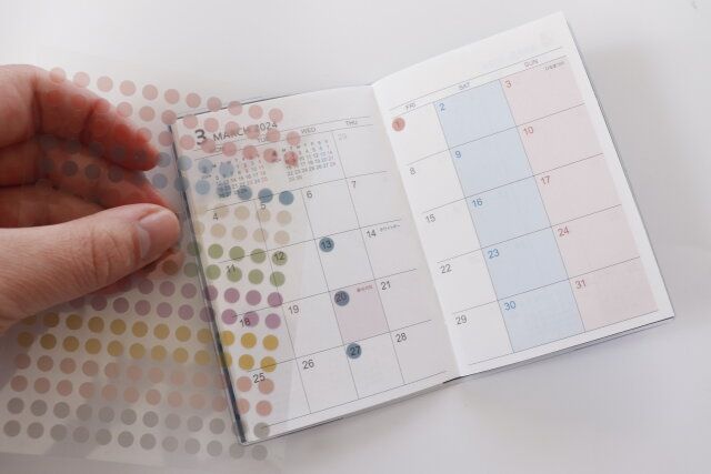 セリアのカラーステッカー 半透明くすみカラーは透け感があって使いやすい
