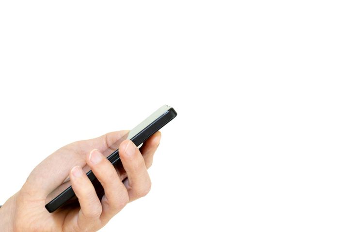 スマホ料金「いくら」払ってる？