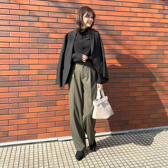 2024春大人のレディースワイドパンツコーデ