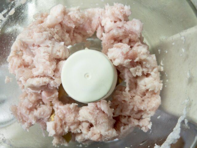 パテドカンパーニュ レシピ 肉類をフードプロセッサーにかける