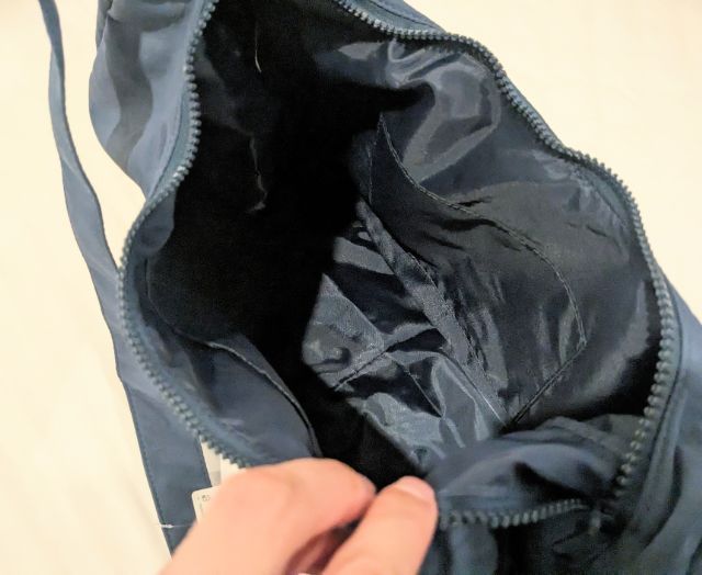 ソフトナイロンラウンドショルダーバッグ