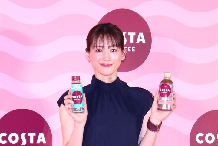 「『コスタコーヒー』ブランド戦略発表会」に登場した綾瀬はるかさん