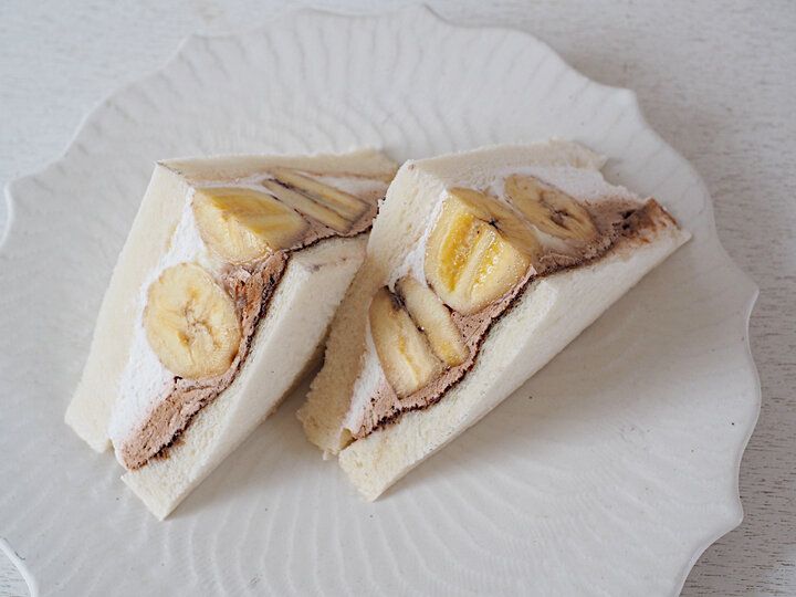 吉祥寺の郊外にひっそりと佇む、アンティークな隠れ家フルーツパーラー♪「果実店 canvas」