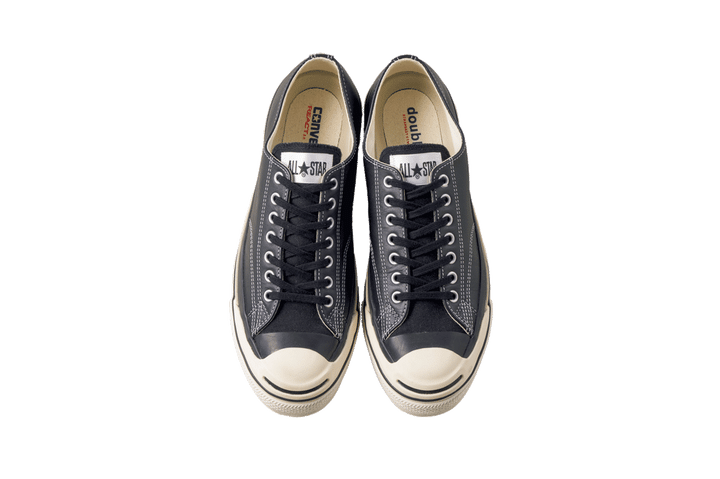 〈ダブレット〉 × 〈コンバース〉のシューズ