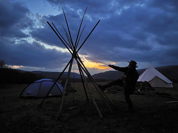アウトドアのプロ愛用の冬ウェアをご紹介！何を重視して選んでる？
