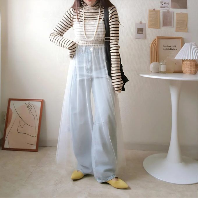 指穴付きボーダータートルネックニット×GUのイエローの「ウォッシャブルニットフラットシューズ」