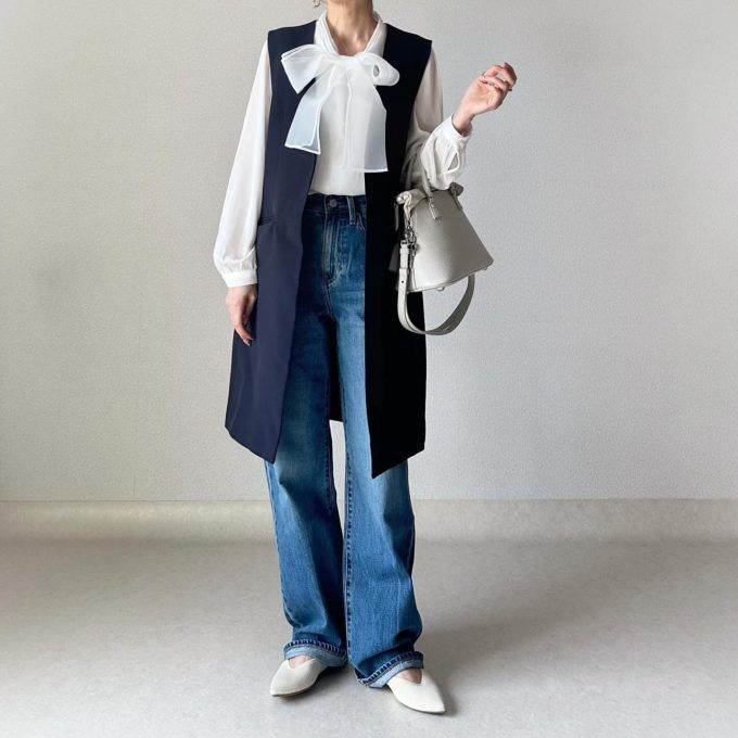 ロングジレ×GUのオフホワイトの「ウォッシャブルニットフラットシューズ」