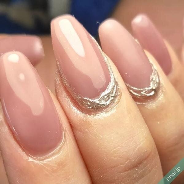 ネイルサロンBeが投稿したネイルデザイン [photoid:I0124725] via Itnail Design (728956)