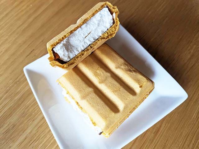 【こんがり板チョコモナカ】断面