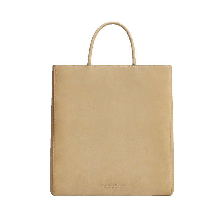 〈ボッテガ・ヴェネタ〉のブラウン バッグ