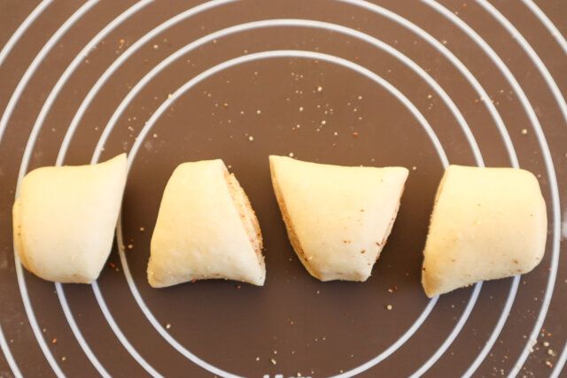 北欧風シナモンロール レシピ 生地をカットする