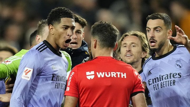 ベリンガム、2試合出場停止に…バレンシア戦での荒ぶった抗議行動で