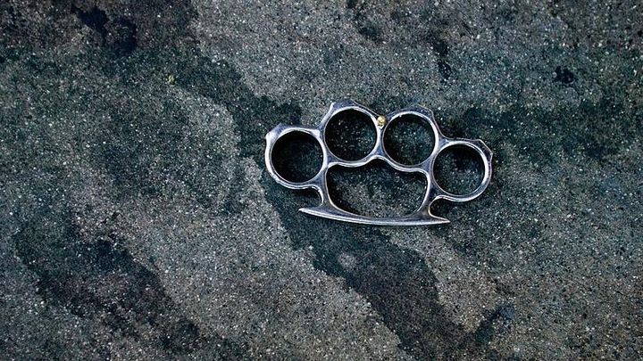 レアル・ソシエダとPSGのファン、「暴動準備」で持ち込んだ武器の数々がすごい