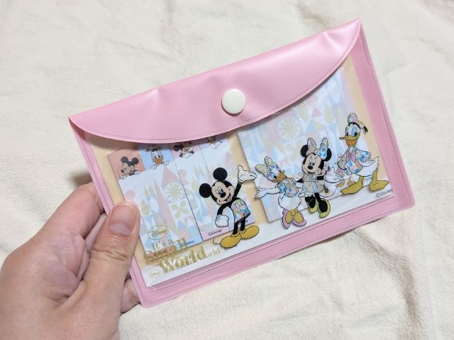 イッツ・ア・スモールワールド