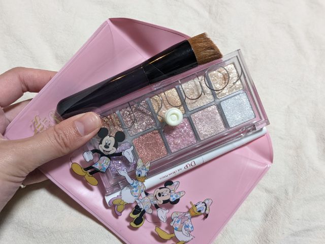 イッツ・ア・スモールワールド