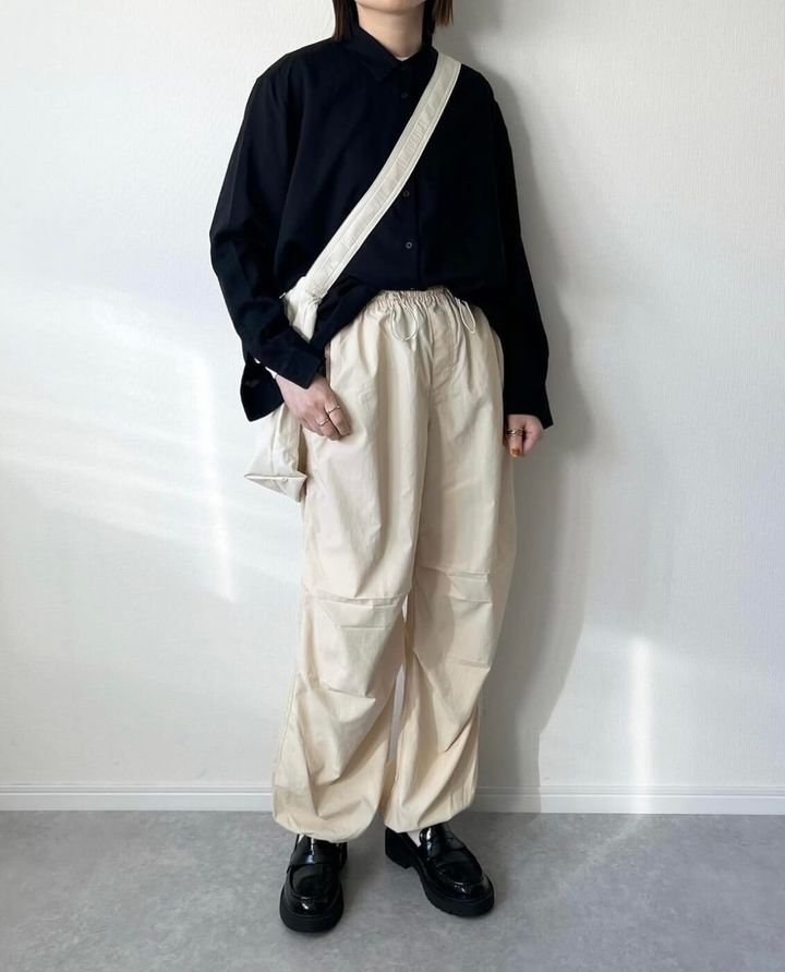 UNIQLO_パラシュートパンツ_1