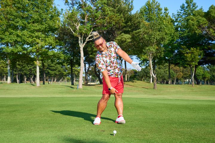 ゴルフを簡単にする方法は「全番手で同じスイング」こと！人気コーチが解説