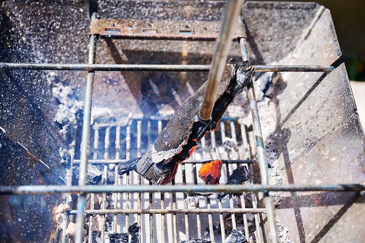 焚き火の正しい手順知ってる？準備から片付けまで徹底解説！