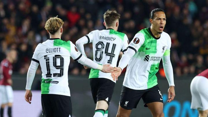 遠藤航が思う「リヴァプールが間違いなくタイトル獲得に近いワケ」“偉大な監督”“若さと経験のミックス”