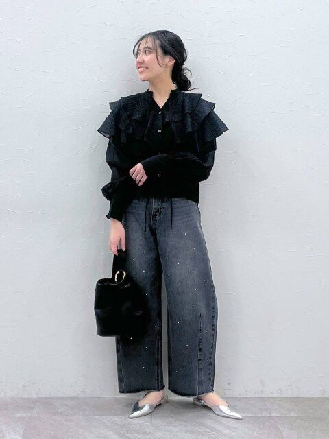 春のグレーデニムコーデ