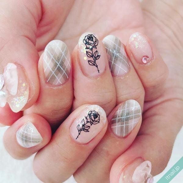 Paris Pinkが投稿したネイルデザイン [photoid:I0118973] via Itnail Design (729422)