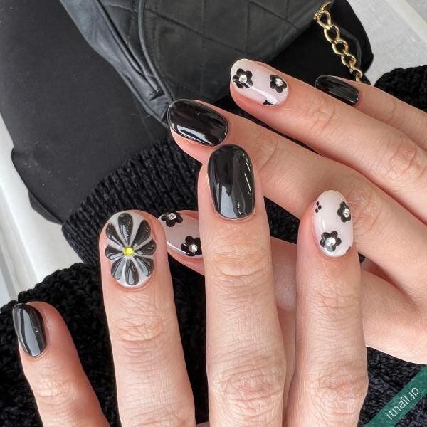 La Merが投稿したネイルデザイン [photoid:I0112489] via Itnail Design (729430)