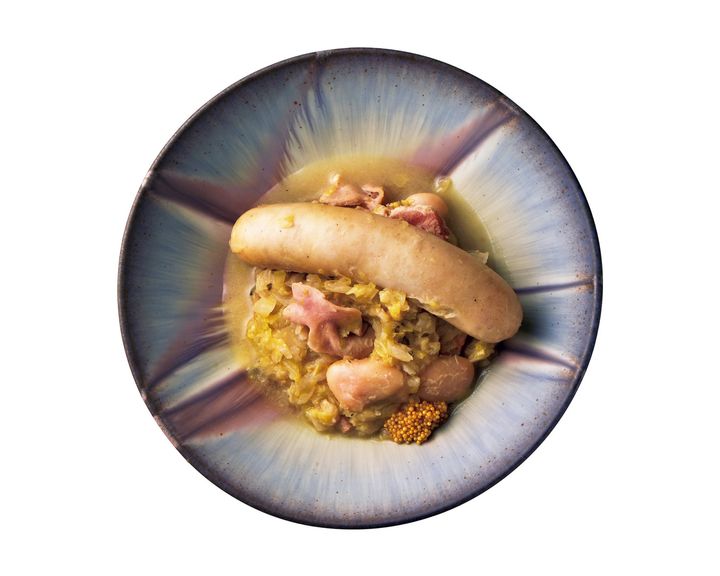 グルマン温故知新：経堂〈NEAR MINT TOKYO〉「白モツ 白ソーセージ 白インゲンの白ワイン煮」