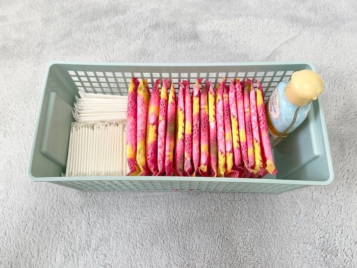 サニタリーアイテム収納