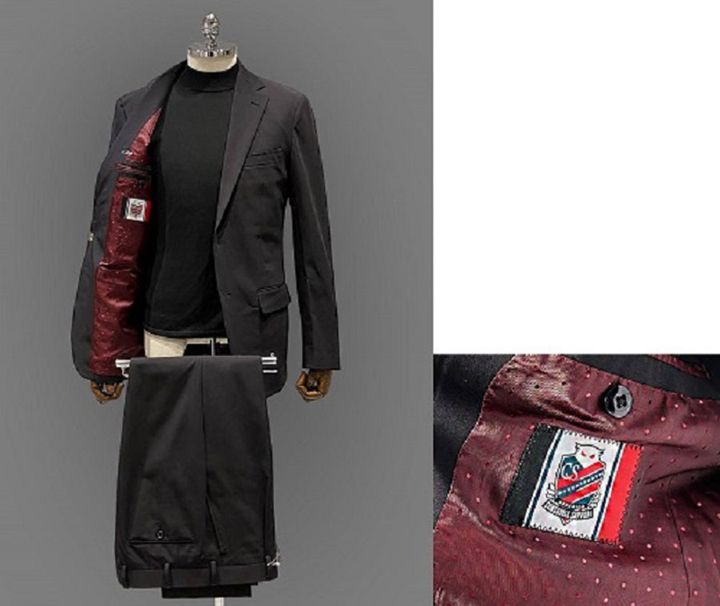 北海道コンサドーレ札幌の選手着用「オフィシャルスーツ」が登場！“スペインの老舗”の上質な生地を使った一着