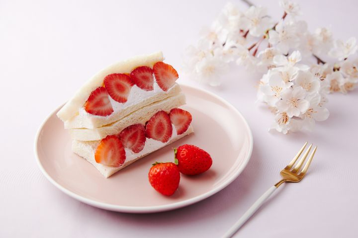 つじやの「いちごサンド」