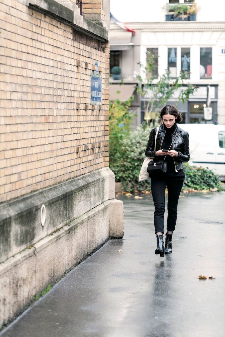 デニムやボーダー×ベレーの正統派オシャレが人気！【パリジェンヌの一週間コーデ】