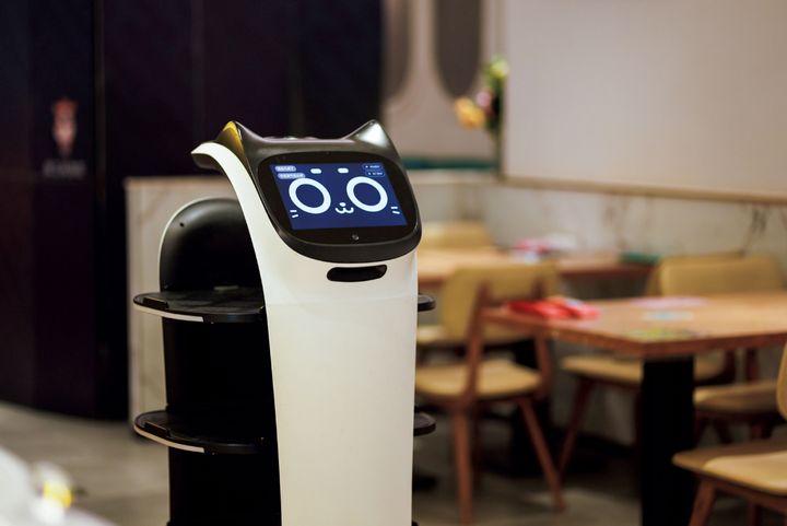 ネコ型配膳ロボット、BellaBot