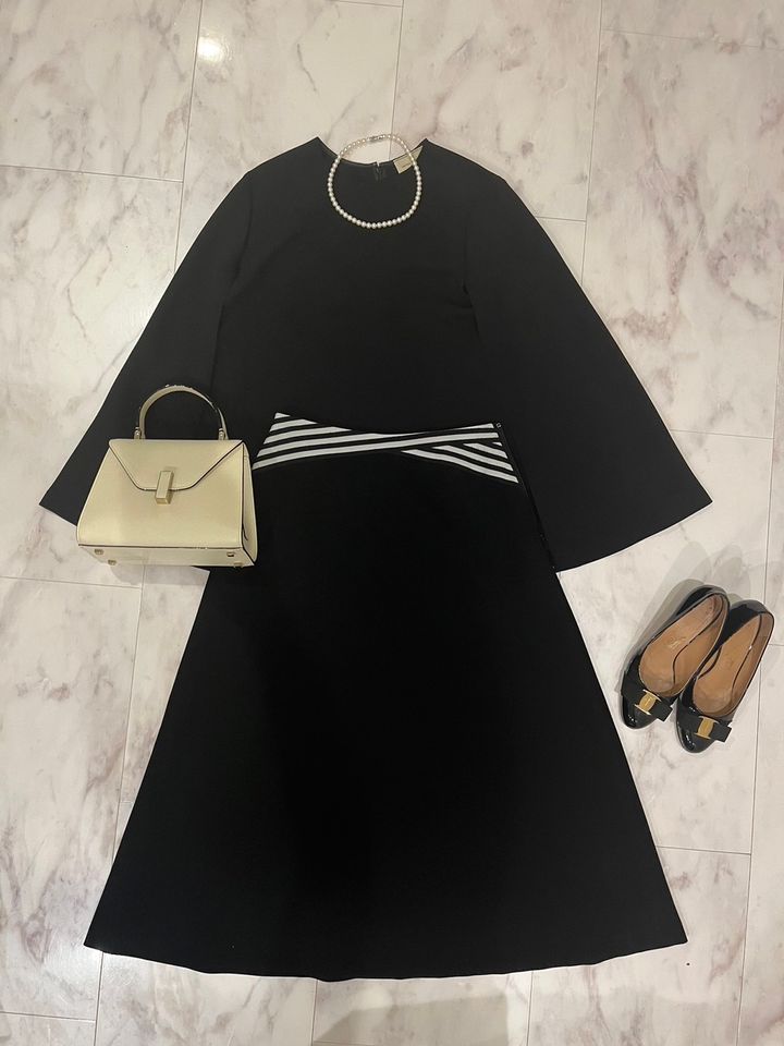 ボーダーズアットバルコニーのスカートを主役にした卒園式コーデ。