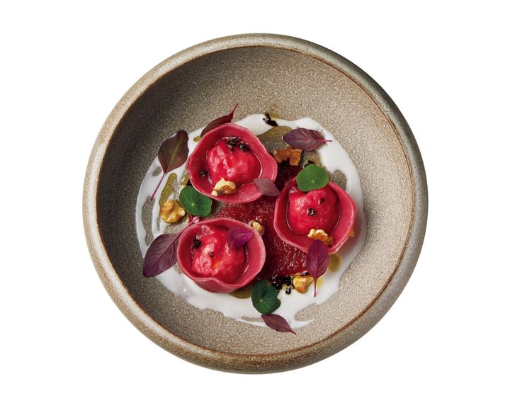 神谷町〈Orby Restaurant〉の「ビーツのラヴィオリ」