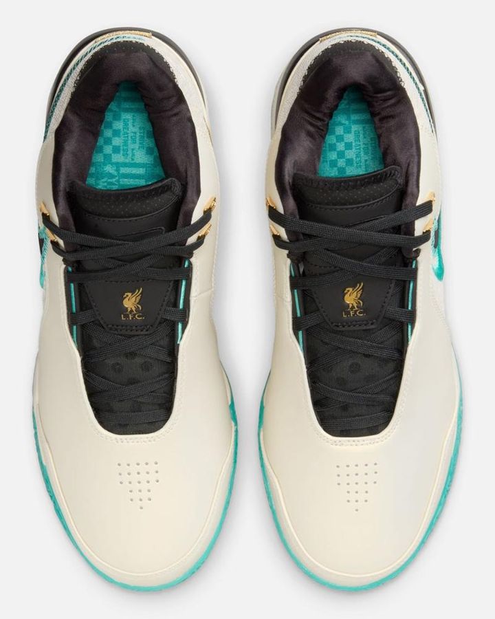 普段履きしたい！『リヴァプール×LeBron』新作コラボの“バッシュ”は春先にぴったりの爽やかカラー