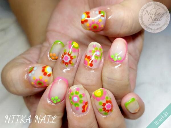 Niika Nailが投稿したネイルデザイン [photoid:I0118330] via Itnail Design (729551)
