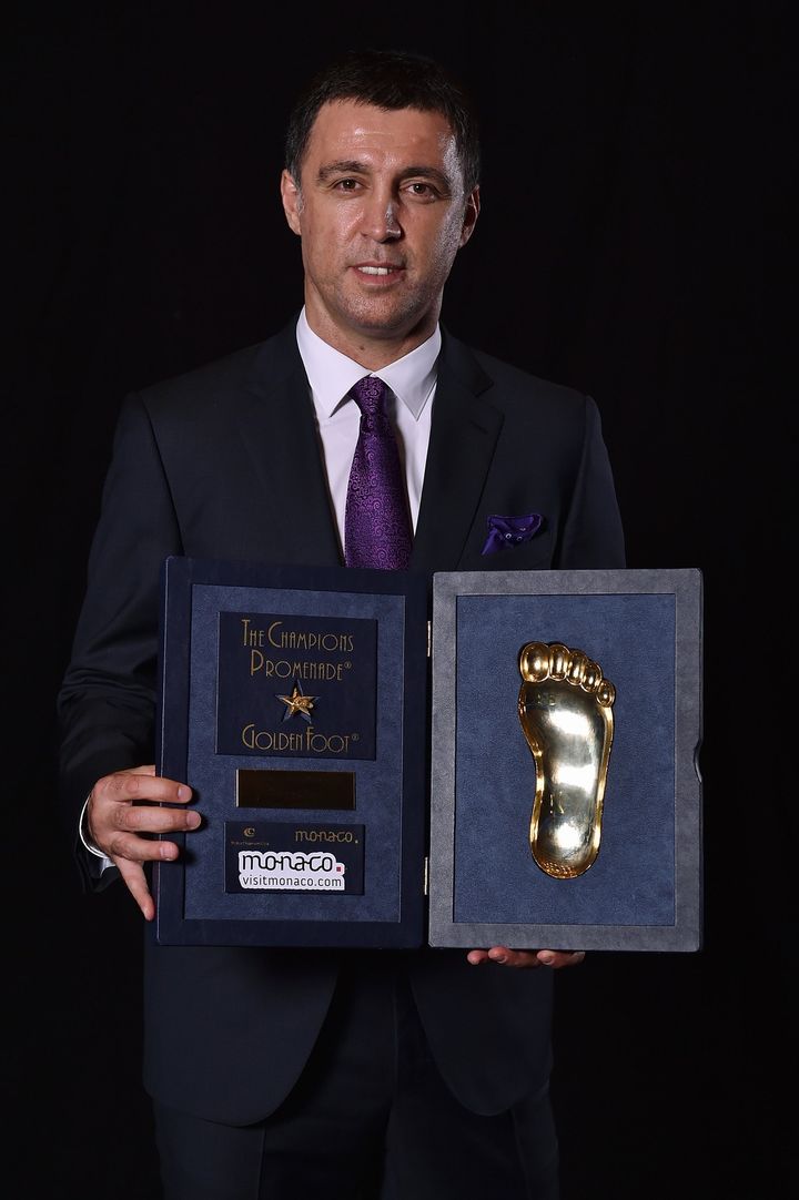 ガチで「政治家になった」世界のサッカー選手10名