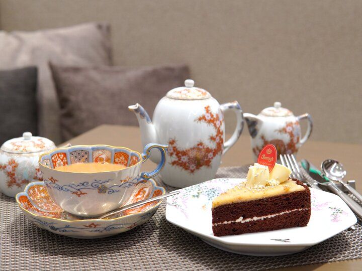 素敵なポットで淹れる至福のティータイム♪有田焼の名窯・深川製磁のティー＆ギャラリー「FUKAGAWA SEIJI 1894 ROYAL KILN & TEA」