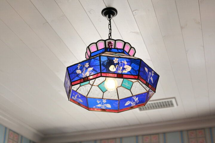 「ハウルの城」や「グーチョキパン屋」も。「ジブリパーク」の新エリア「魔女の谷」がオープン